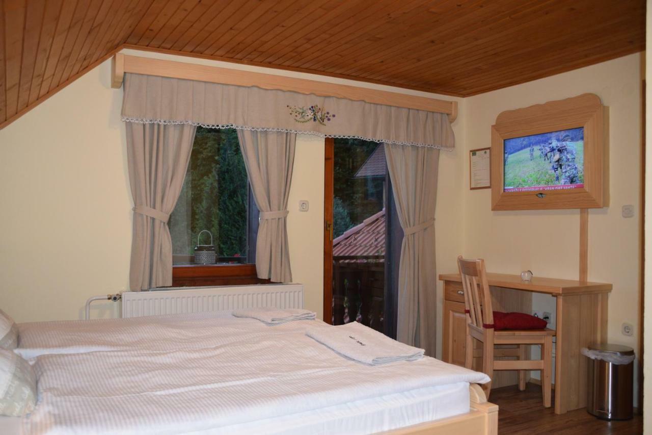 Farm Stay "Alpine Dreams" Solčava 外观 照片